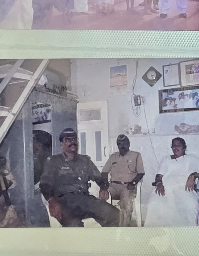 b3ee82ec 2c10 44cf aaaa d7155a3f4985